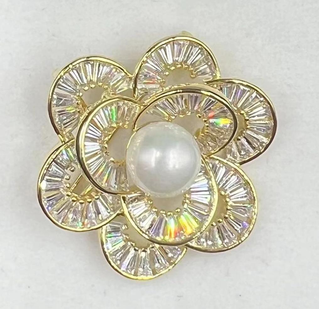 Handcrafted Zircon Gold Pearl Flower Brooch