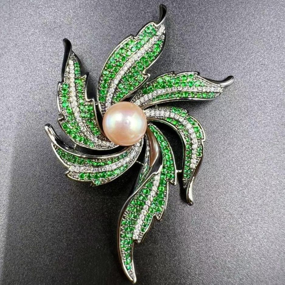 Hand Micro-Pave Green Zircon Leaf Flower Pearl Brooch