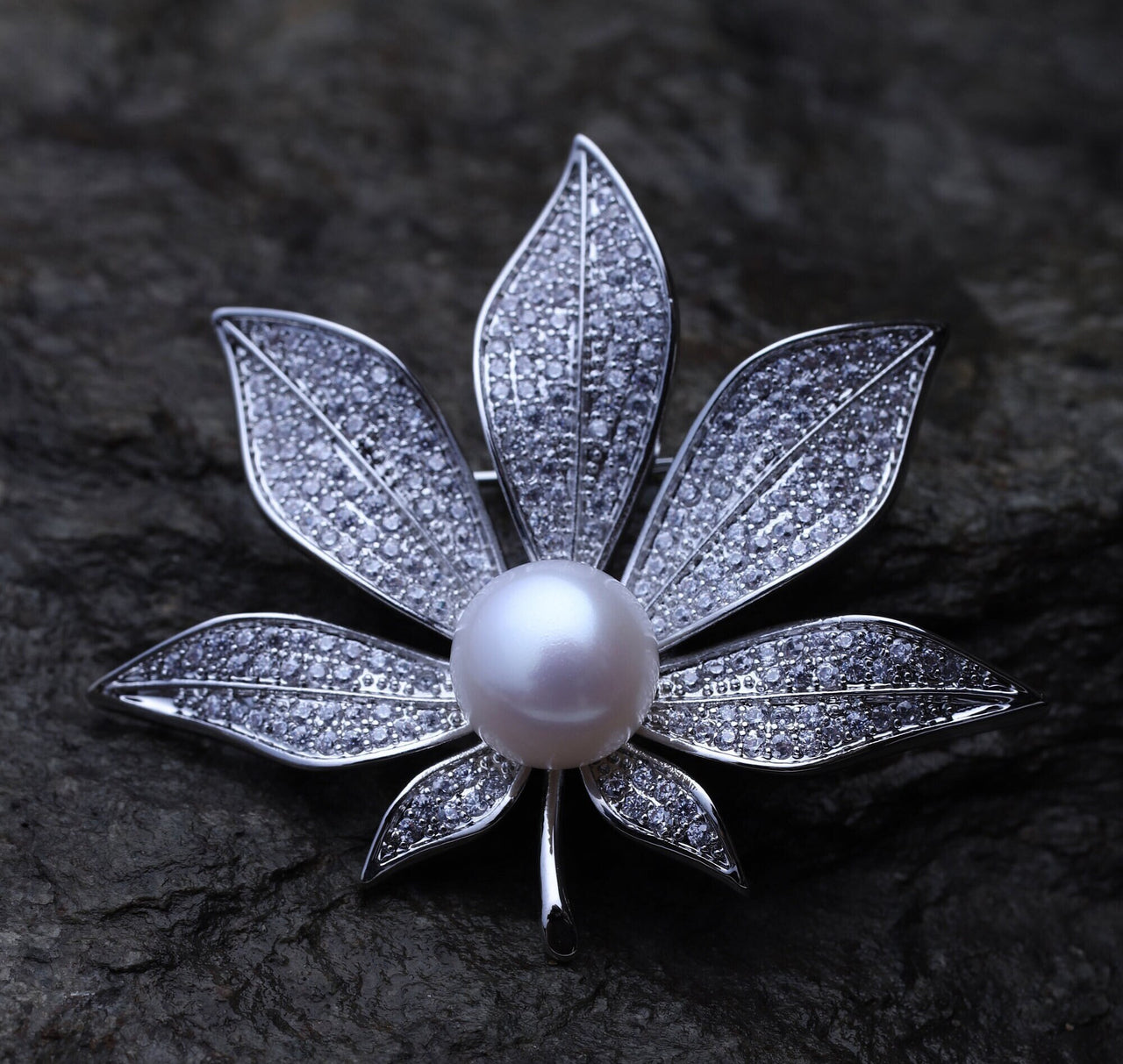 Silver Freshwater Pearl Flower Brooch