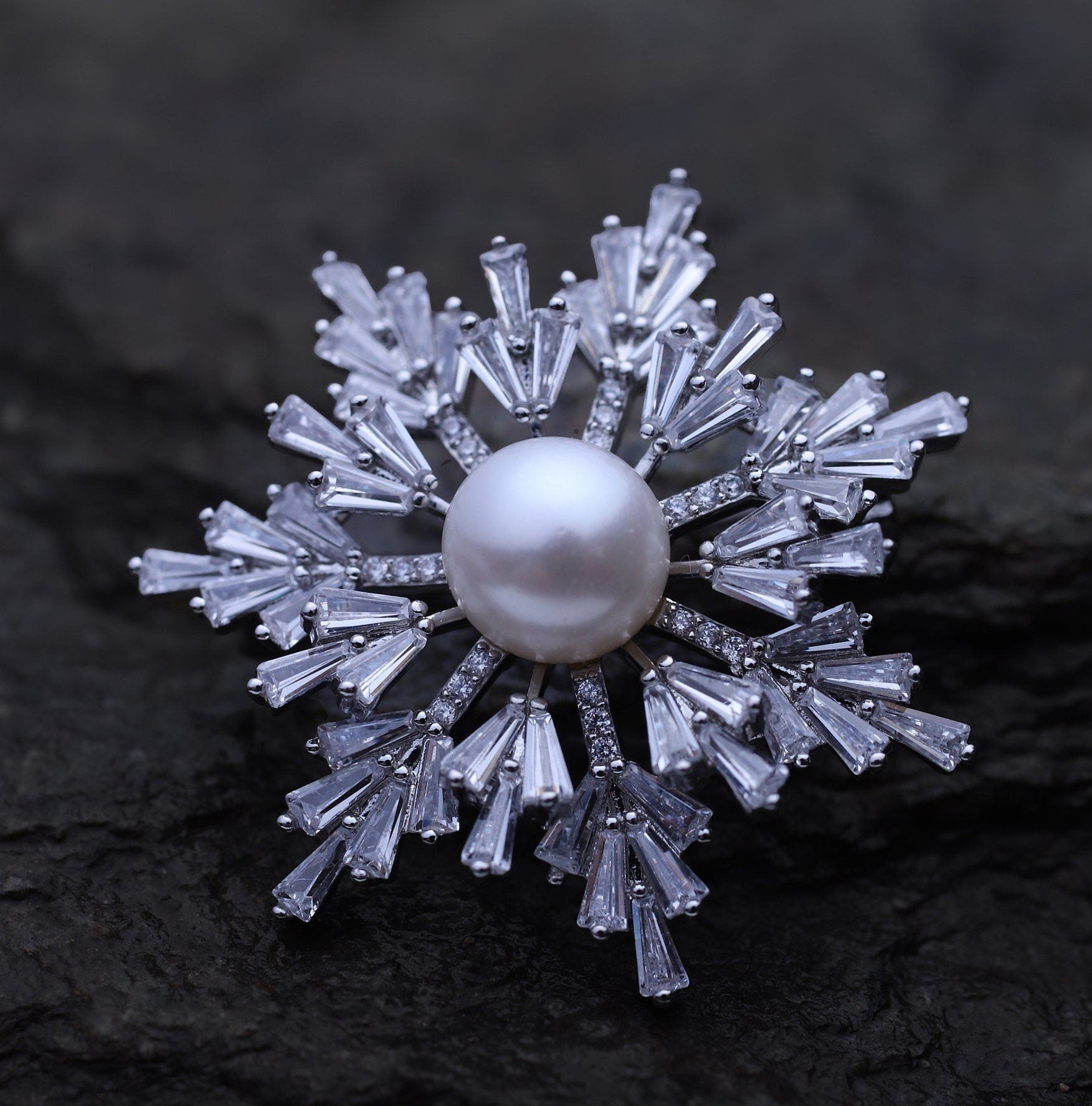 Silver Freshwater Pearl Snowflake Brooch