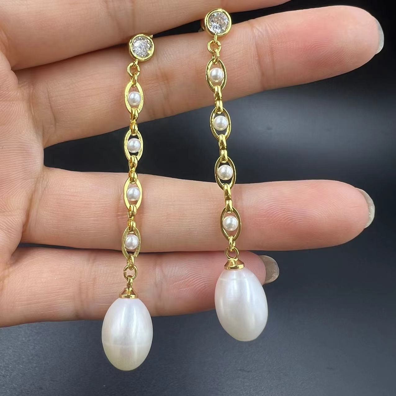 Vintage-Freshwater-Oval-Pearl-Drop-Earrings1