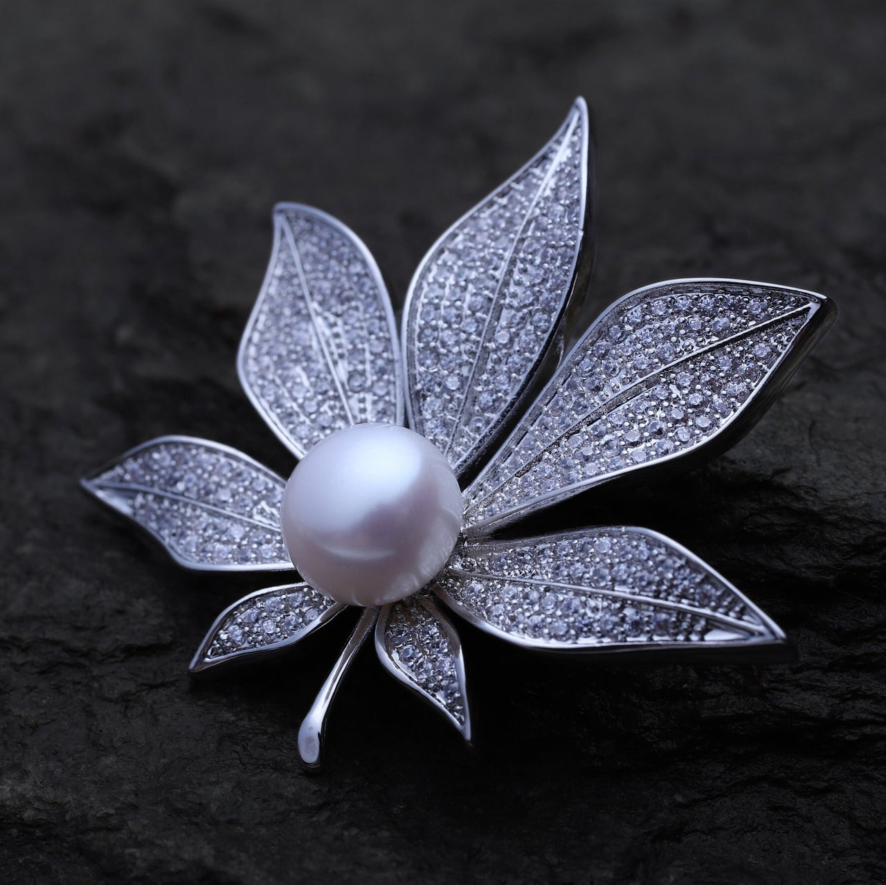 Silver Freshwater Pearl Flower Brooch