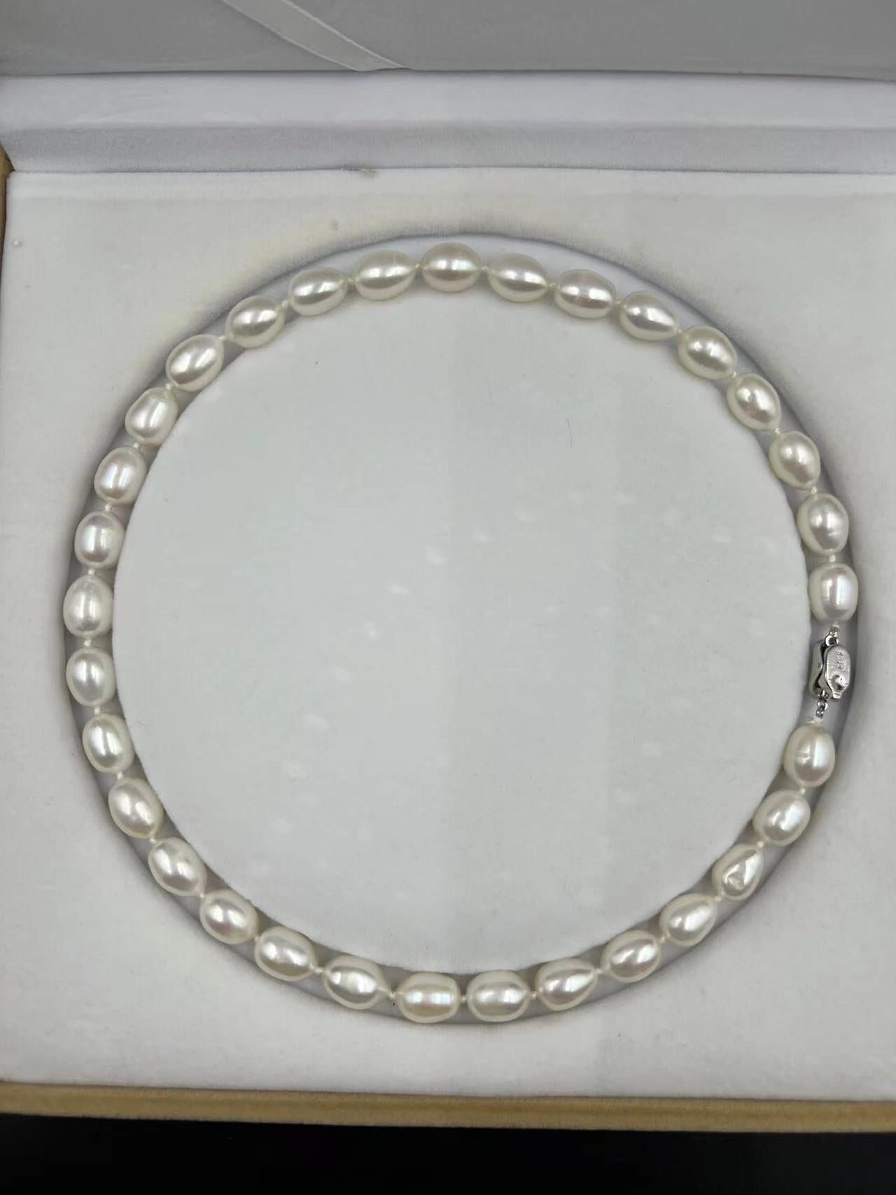 9*11 MM White Oval Freshwater Pearl Necklace